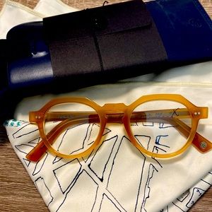 Ahlem eyewear brand new frames! Rue Malar col. Peach sz 46 🧡💛🧡